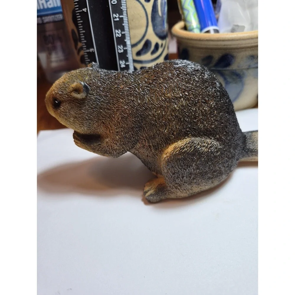 N/A squirrel pencil